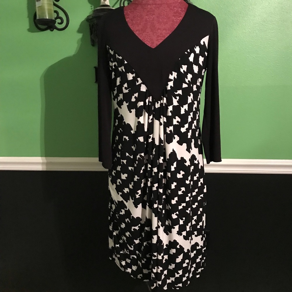 EUC- Donna Morgan Black & Cream Dress